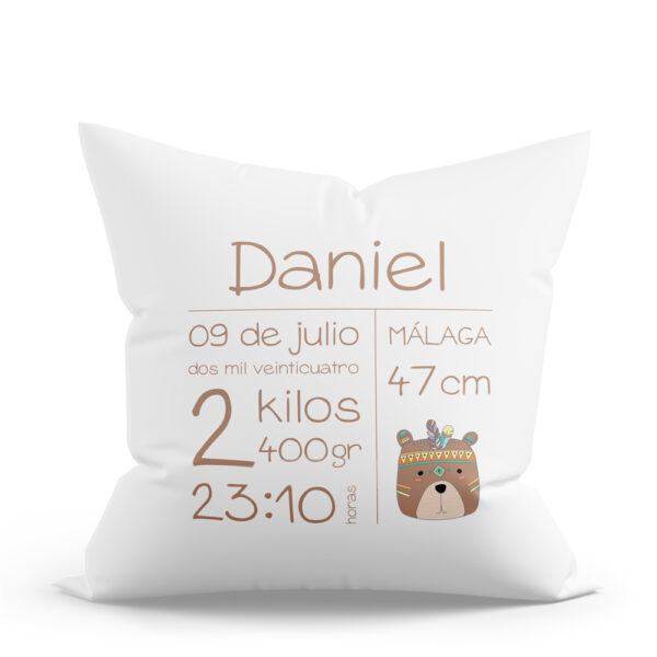 COJÍN PERSONALIZADO NATALICIO OSO TRIBAL - Imagen 2