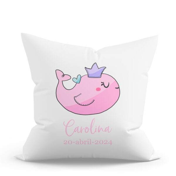 COJÍN PERSONALIZADO BALLENA CORONA - Imagen 2
