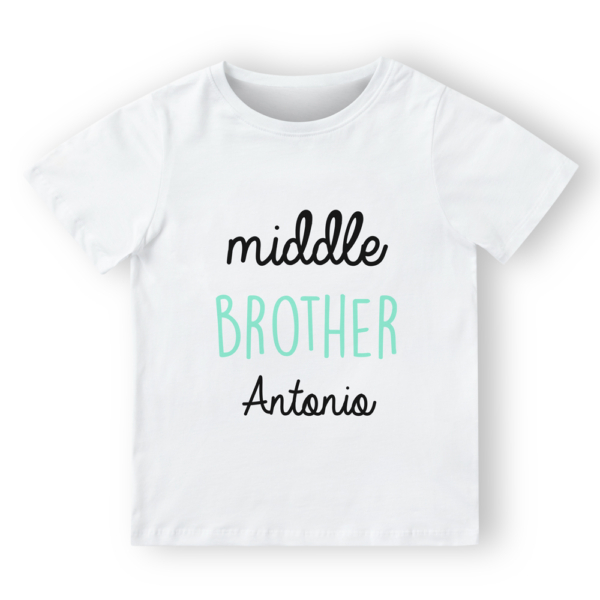 CAMISETA PERSONALIZADA HERMANOS CALIGRAFÍA - Imagen 3