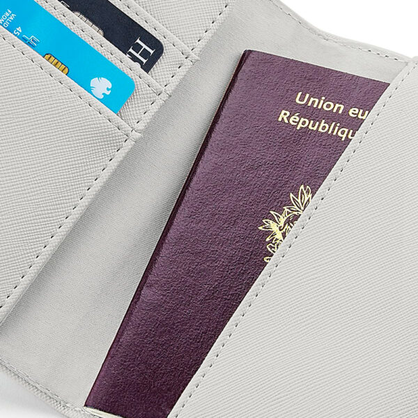 FUNDA PASAPORTE E IDENTIFICADOR MALETA PERSONALIZADOS PARÍS - INICIAL NOMBRE ENCIMA - Imagen 2