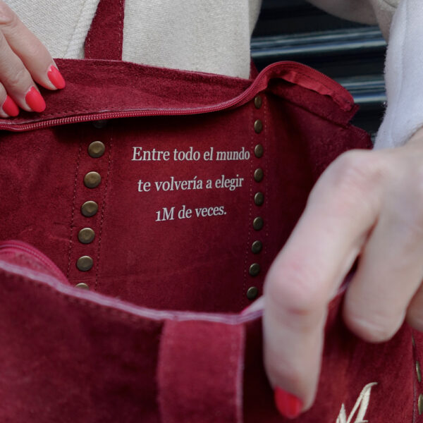 BOLSO PIEL PERSONALIZADO AMAK TACHUELAS - Imagen 3