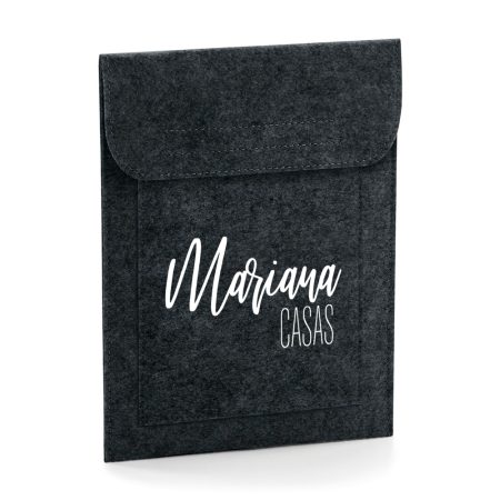 Funda-tablet-personalizada-fieltro-gris-oscuro-inicial-nombre-apellido