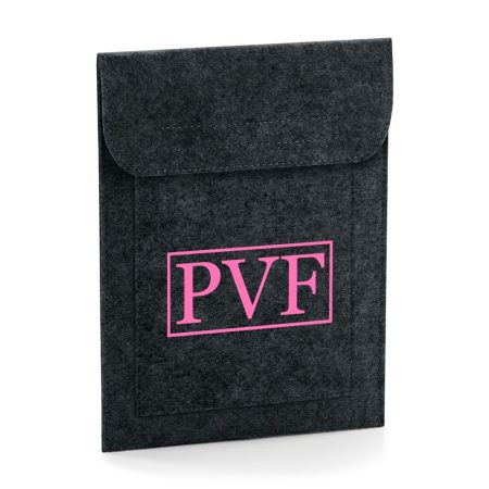 Funda-tablet-personalizada-fieltro-gris-oscuro-iniciales-rectangulo-centro-grande